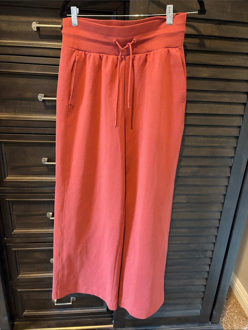 Old Navy Wide-Leg Fleece Drawstring Pants Women’s medium tall